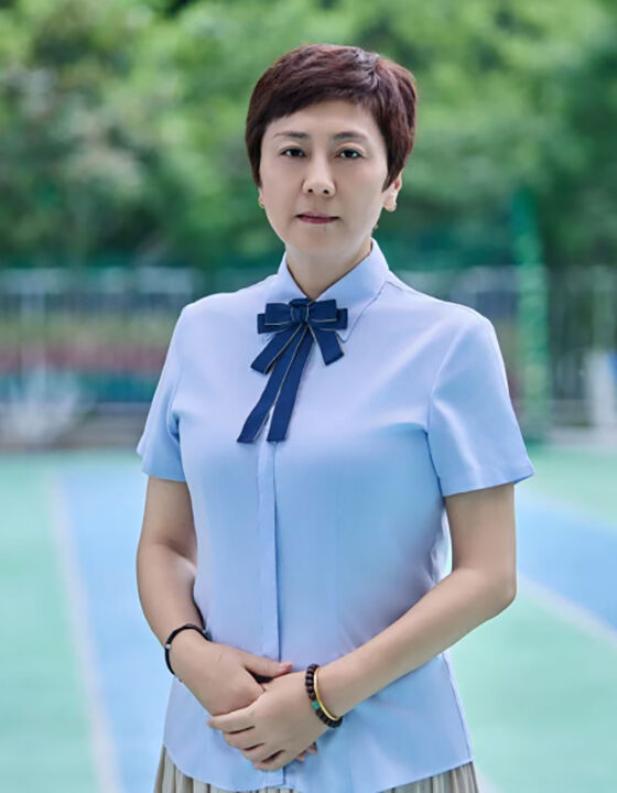Ms. Feng Hua