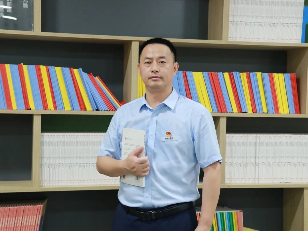 严文隆.JPG 严文隆.JPG